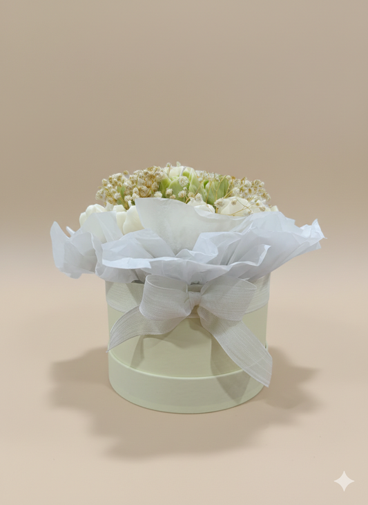 Solmaz Gül Buketi Çiçek Buketi Gül Çiçek Demeti Sevgili Özel Nişan İsteme Hediye Kokulu El Yapımı dekoratif Mum