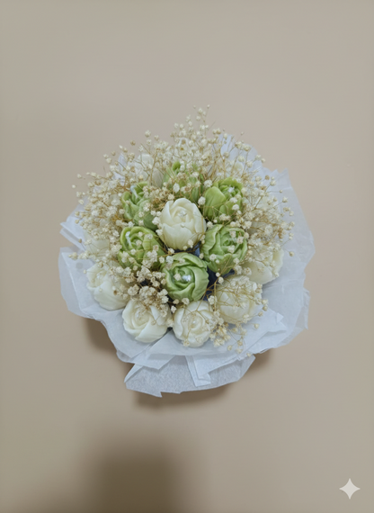 Solmaz Gül Buketi Çiçek Buketi Gül Çiçek Demeti Sevgili Özel Nişan İsteme Hediye Kokulu El Yapımı dekoratif  Mum