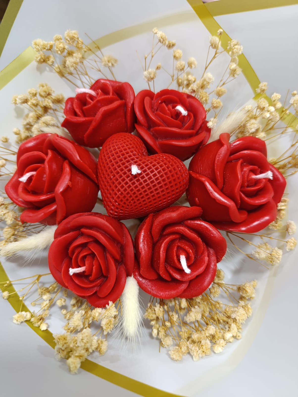 Solmaz Gül Buketi Çiçek Buketi Gül Çiçek Demeti Sevgili Özel Nişan İsteme Hediye Kokulu El Yapımı dekoratif  Mum