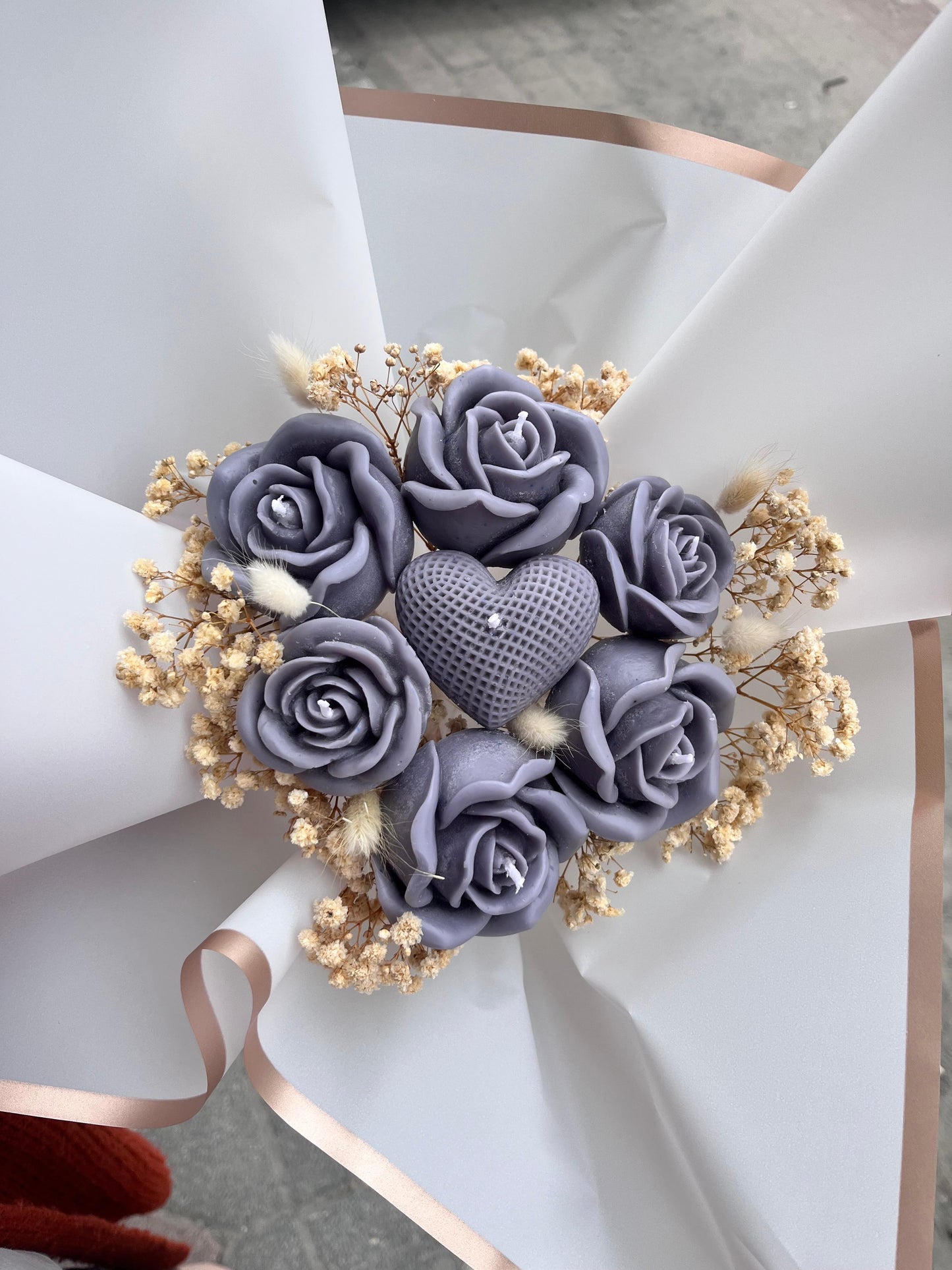 Solmaz Gül Buketi Çiçek Buketi Gül Çiçek Demeti Sevgili Özel Nişan İsteme Hediye Kokulu El Yapımı dekoratif  Mum