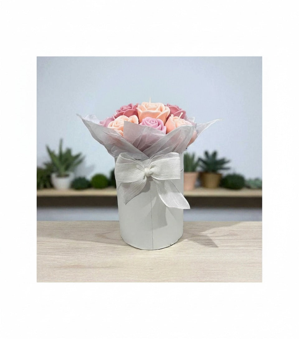 Solmaz Gül Buketi Çiçek Buketi Gül Çiçek Demeti Sevgili Özel Nişan İsteme Hediye Kokulu El Yapımı dekoratif  Mum